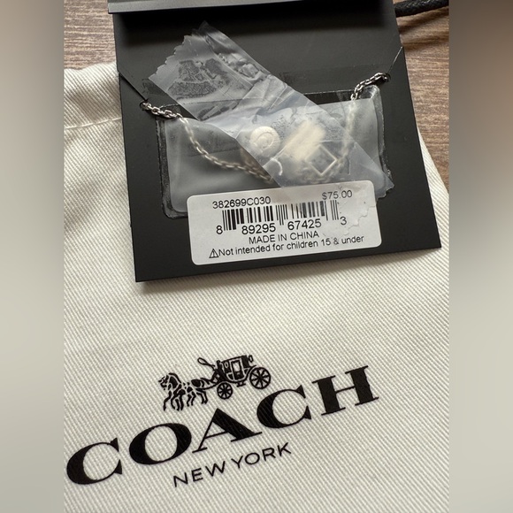 NEW‼️ COACH SIGNATURE “C” CRYSTAL SILVER SLIDER BRACELET - Picture 12 of 13